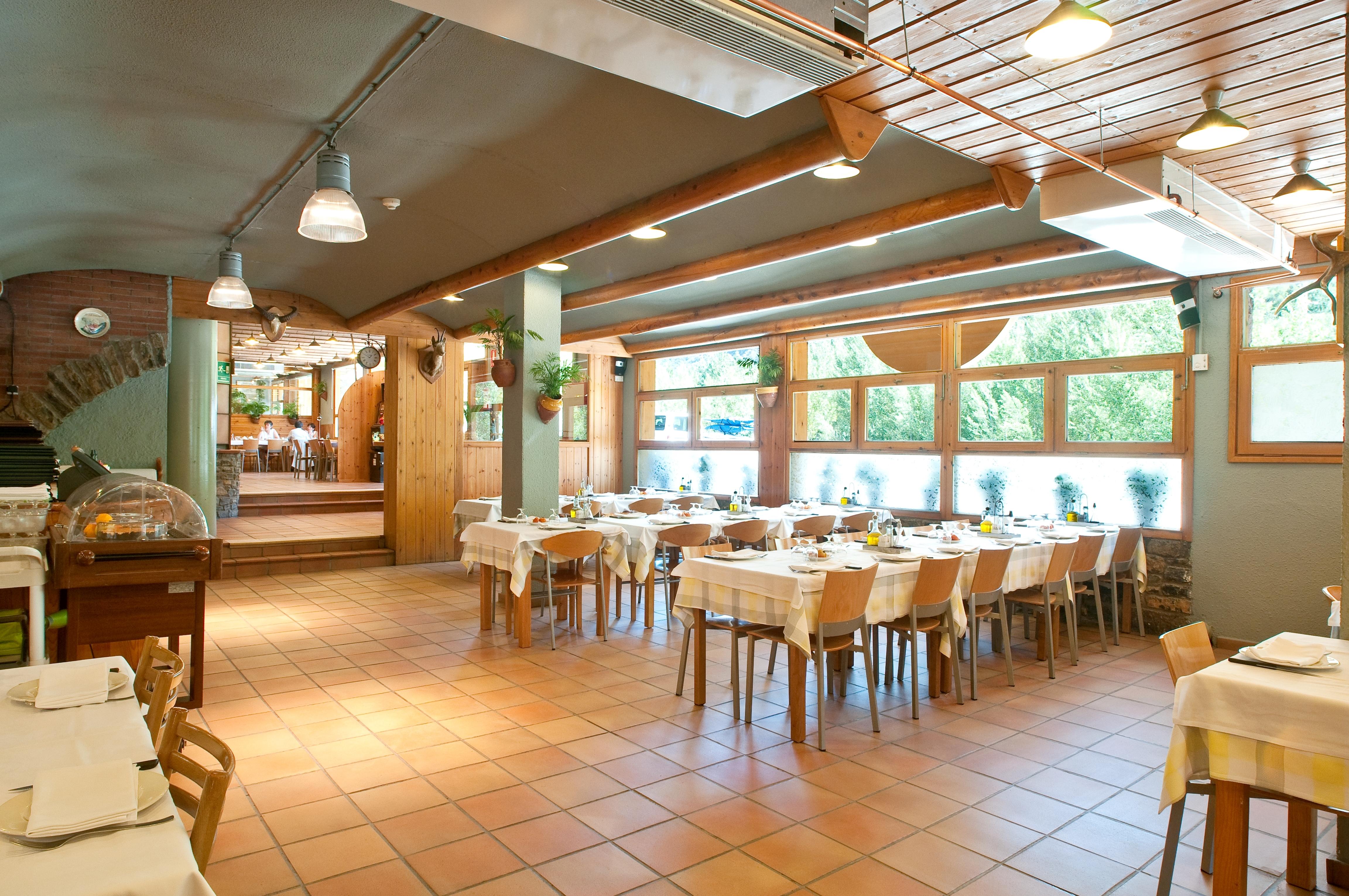 Hotel Restaurant Les Brases Sort Exteriör bild